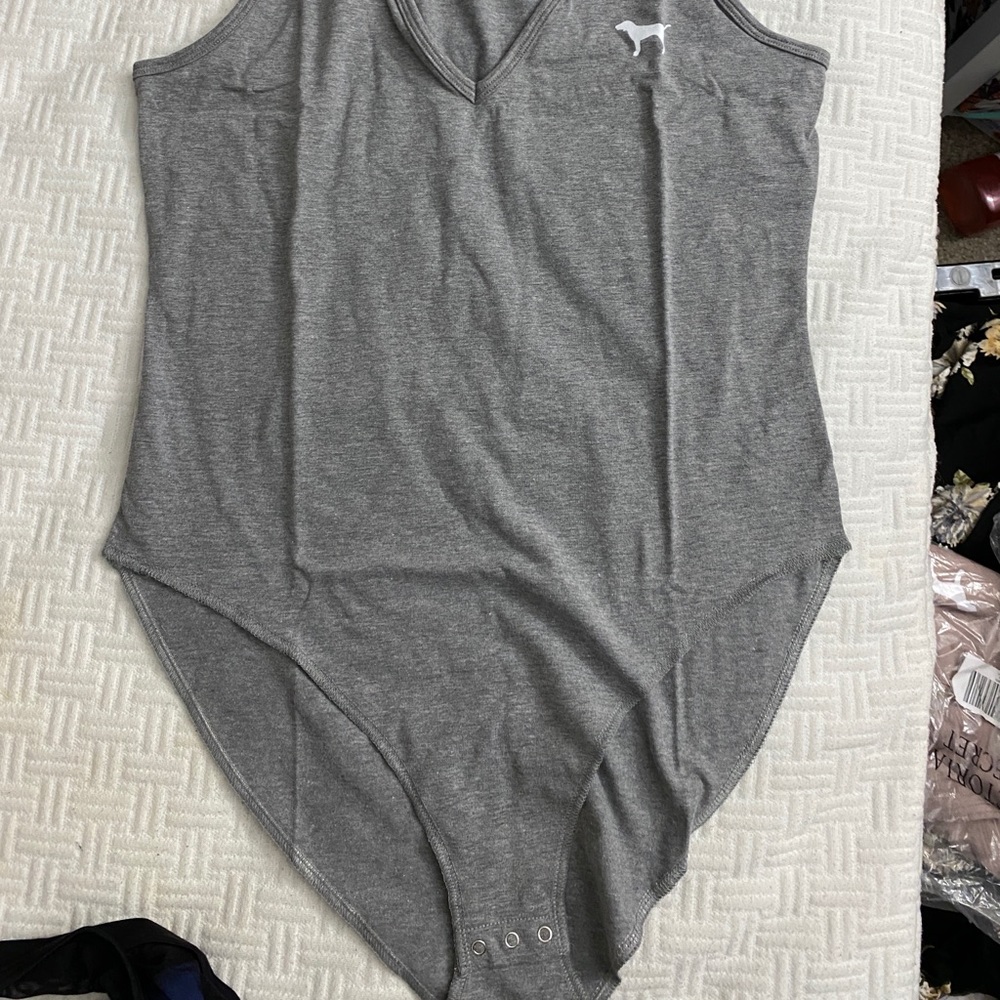 basic bodysuit - Picture 3 of 3
